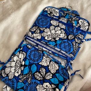 Vera Bradley Blue Bayou Hanging Travel Organizer NWOT